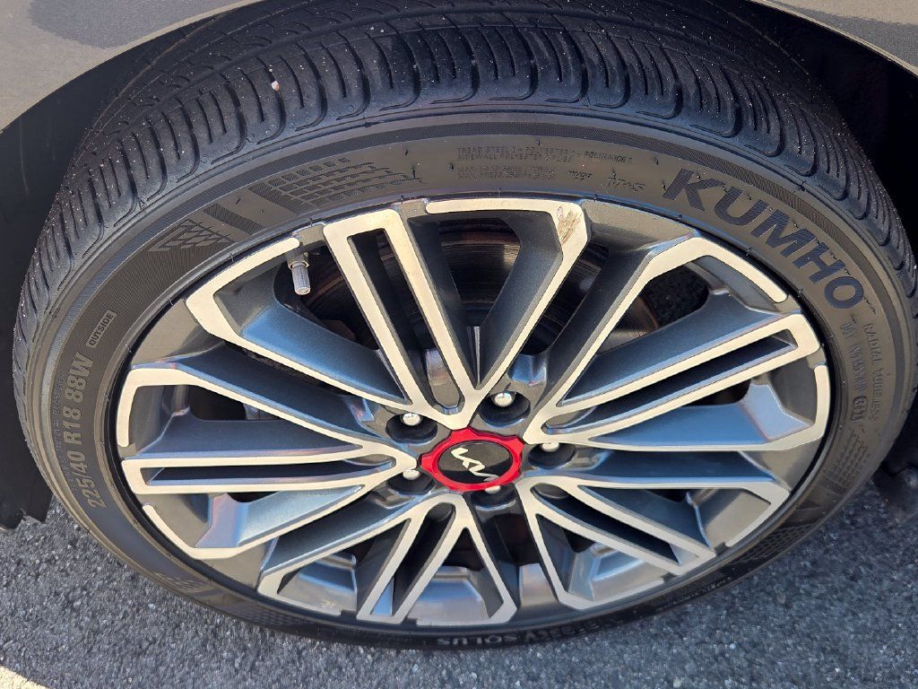 Used 2024 Kia Forte GT FWD image 9