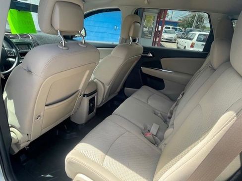 Used 2013 Dodge Journey SE image 14