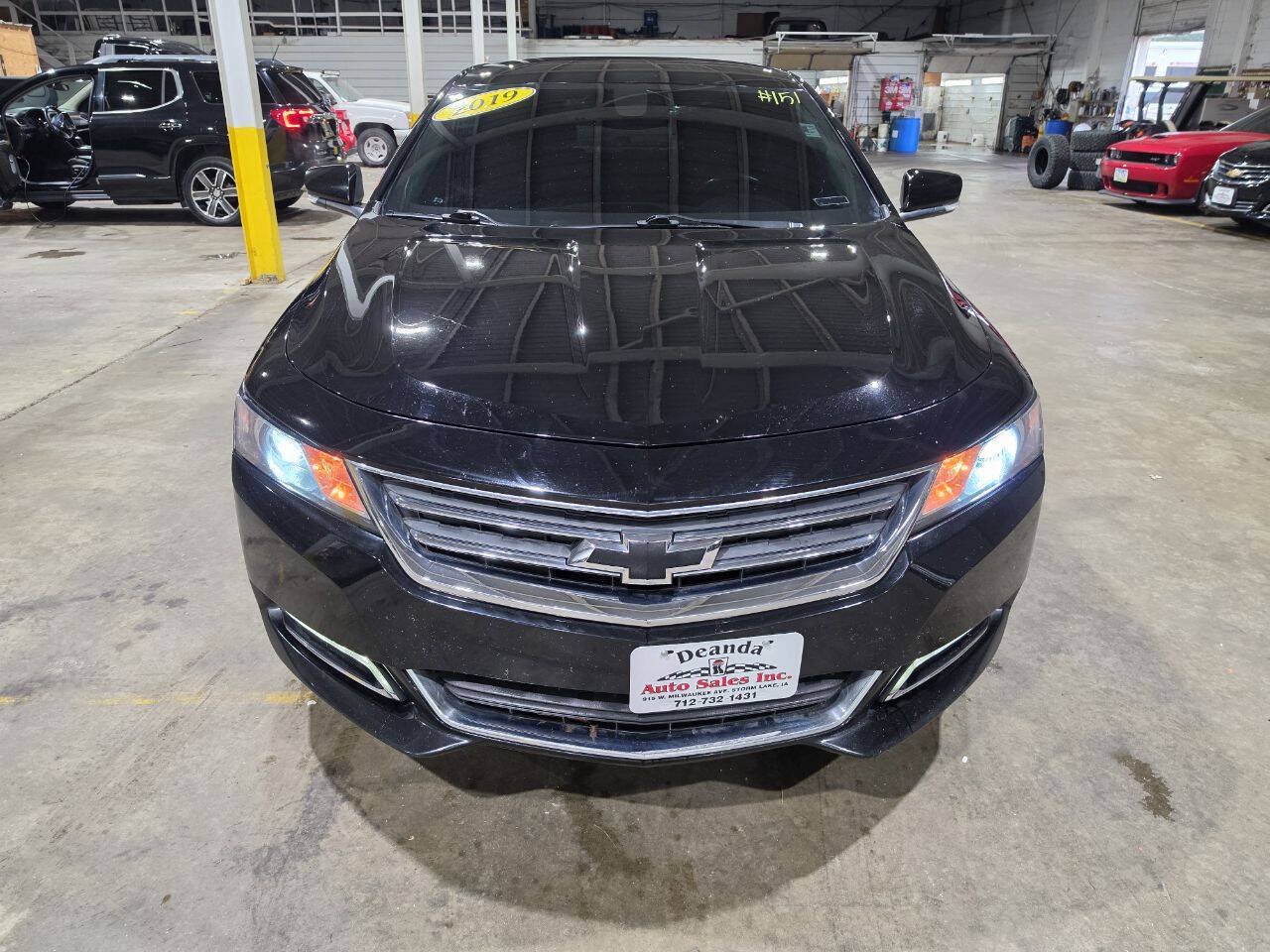 Used 2019 Chevrolet Impala LT FWD image 17