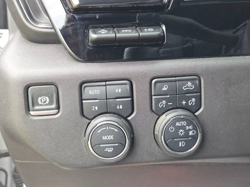Used 2024 Chevrolet Silverado 1500 ZR2 w/ Technology Package AWD/4WD image 25