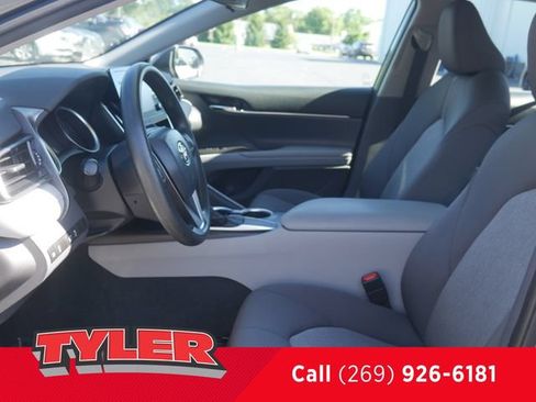 Used 2021 Toyota Camry LE FWD image 32