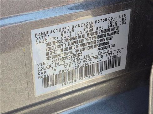 Used 2024 Nissan Sentra SV FWD image 23