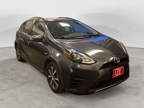 Used 2018 Toyota Prius C Two FWD image 8