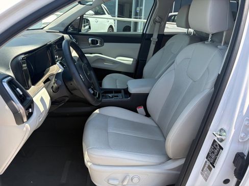 Used 2023 Kia Sorento EX w/ Panoramic Sunroof Package FWD image 20