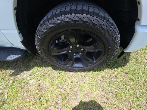 Used 2022 RAM 1500 Big Horn AWD/4WD image 16