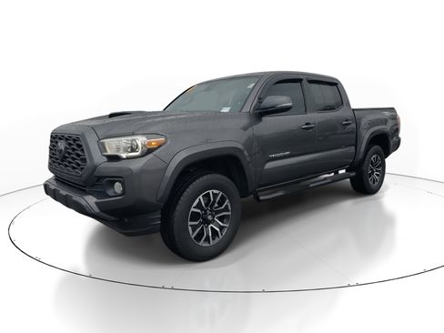 Used 2021 Toyota Tacoma TRD Sport image 3