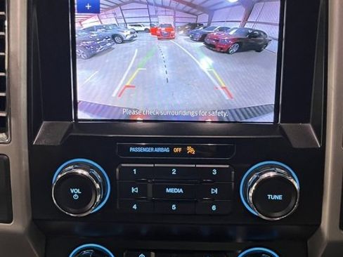 Used 2020 Ford F150 Lariat image 13