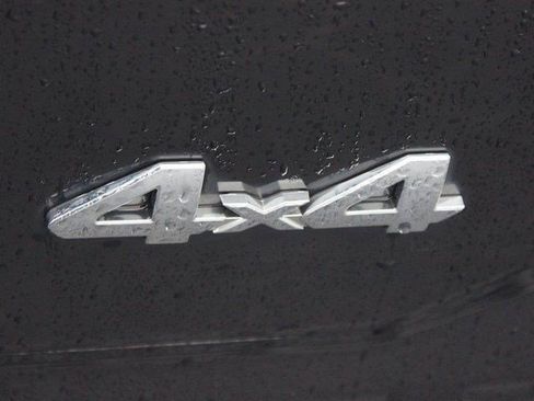 Used 2022 Toyota Tacoma Limited image 21