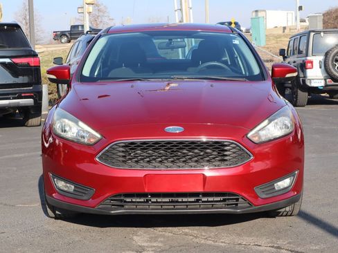 Used 2017 Ford Focus SEL image 2