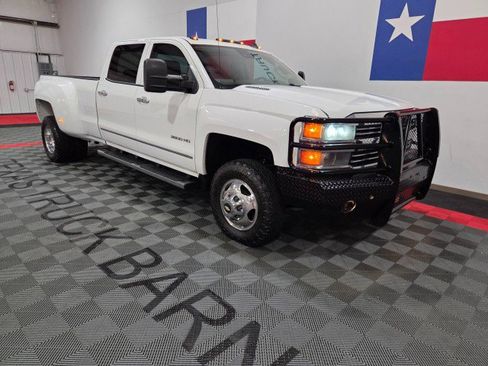 Used 2015 Chevrolet Silverado 3500 LTZ w/ Duramax Plus Package image 24