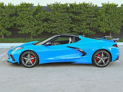 Used 2021 Chevrolet Corvette Stingray Preferred Cpe w/ Engine Appearance Package image 7