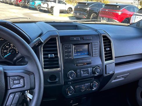 Used 2016 Ford F150 XLT image 7