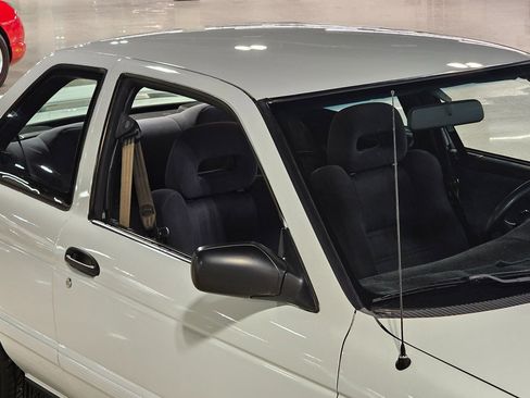Used 1991 Nissan Sentra SE-R image 39