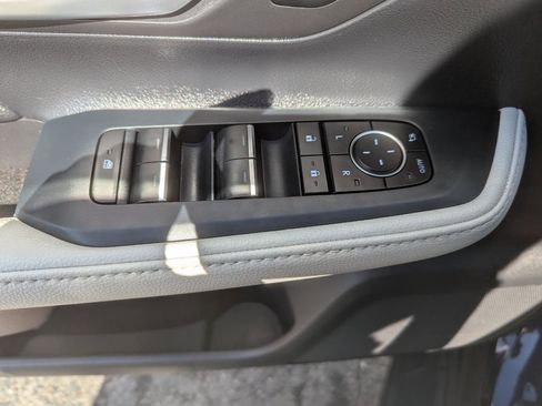 Used 2024 Toyota Grand Highlander AWD Hybrid image 13