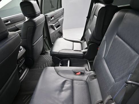 Used 2025 Toyota Sequoia Platinum AWD/4WD image 16