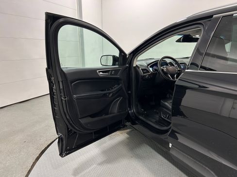 Used 2019 Ford Edge SEL w/ Equipment Group 201A image 20