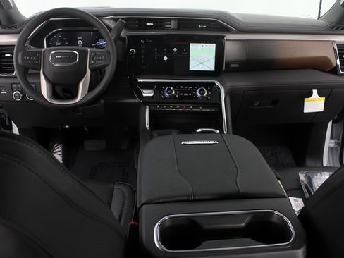 New 2026 GMC Sierra 2500 Denali w/ Denali Reserve Package image 12