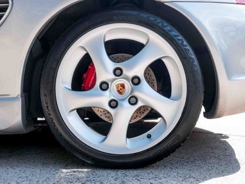 Used 2003 Porsche Boxster S image 31