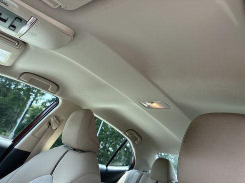 Certified 2020 Toyota Camry LE FWD image 28