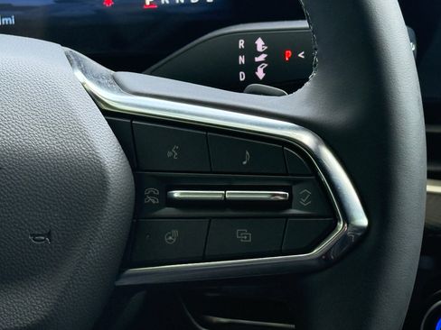 New 2026 Chevrolet Equinox LT w/ Convenience Package II AWD/4WD image 20