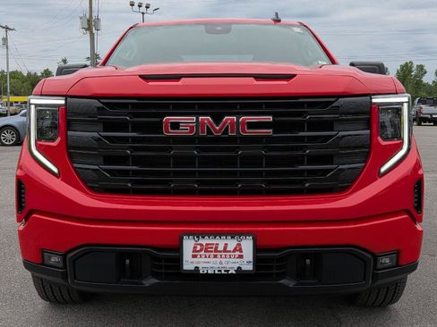 Used 2026 GMC Sierra 1500 Elevation AWD/4WD image 2