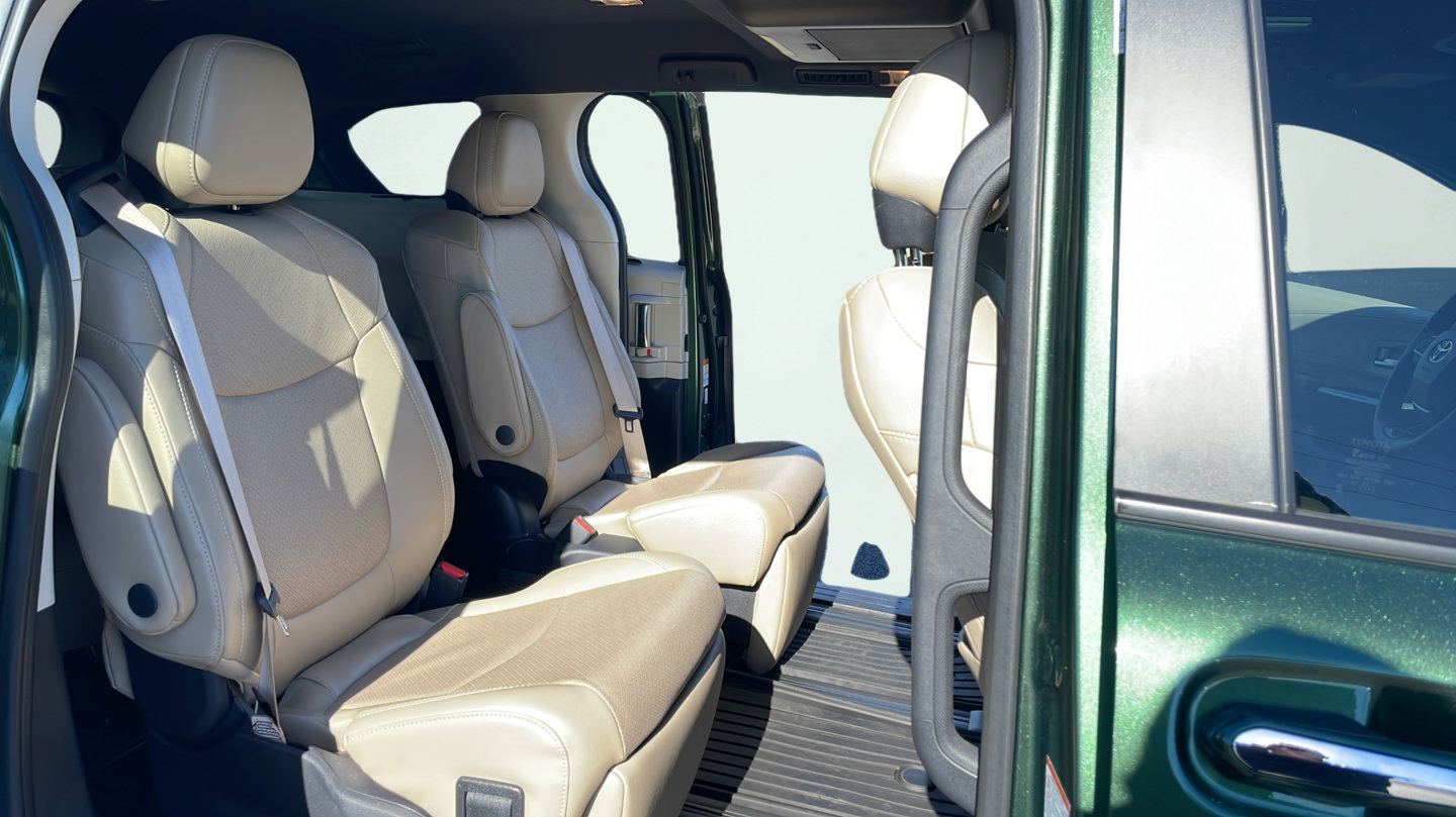 Certified 2023 Toyota Sienna Limited AWD/4WD image 22