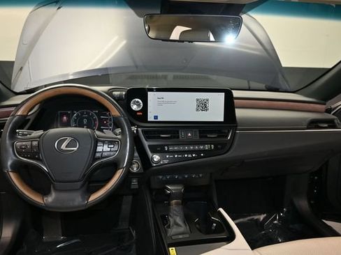 Used 2025 Lexus ES 350 Ultra Luxury FWD image 17