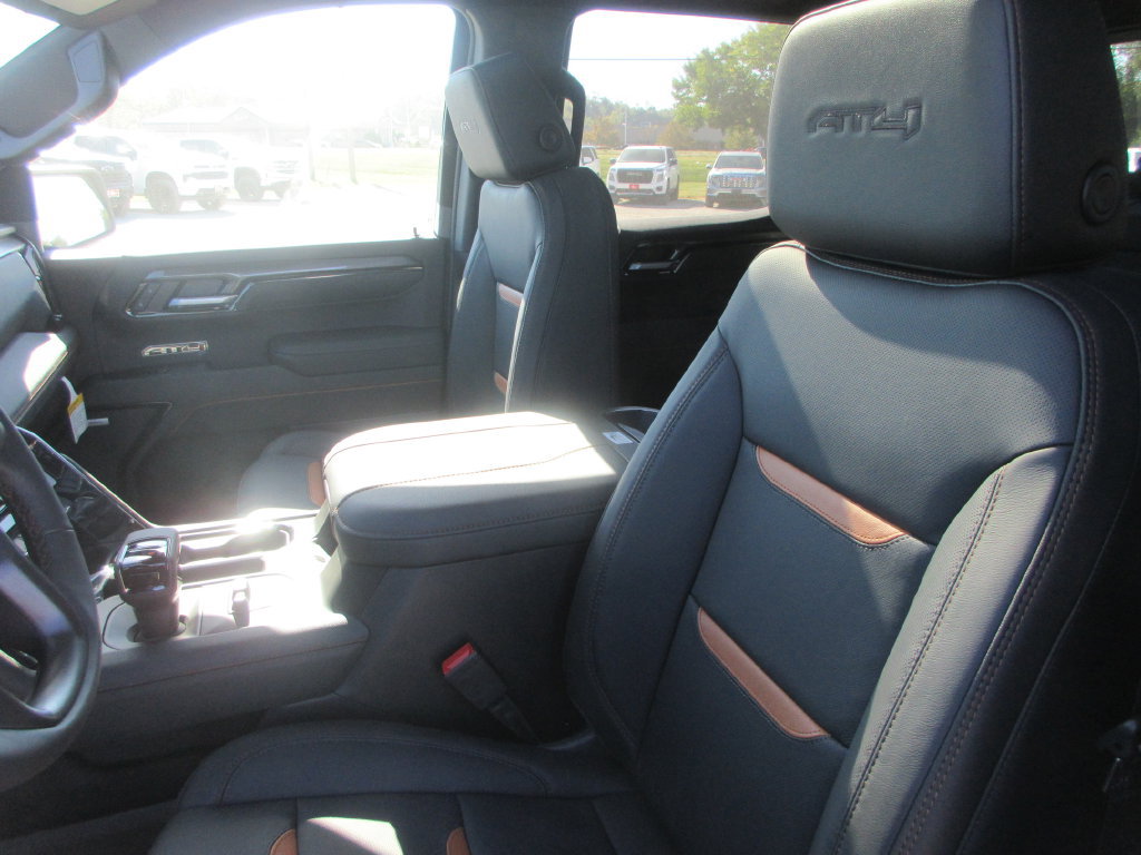 New 2026 GMC Sierra 1500 AT4 w/ AT4 Premium Package AWD/4WD image 13