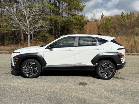 New 2026 Hyundai Kona SEL Premium image 2