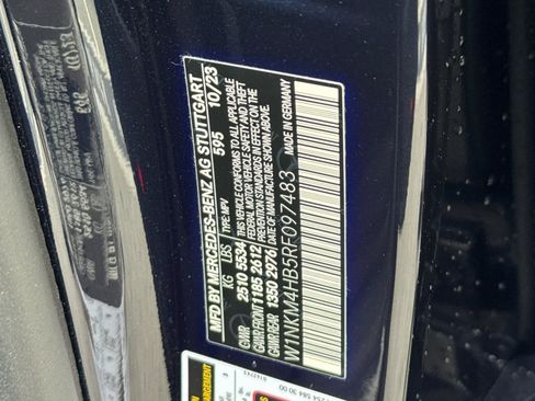 Used 2024 Mercedes-Benz GLC 300 4MATIC image 29