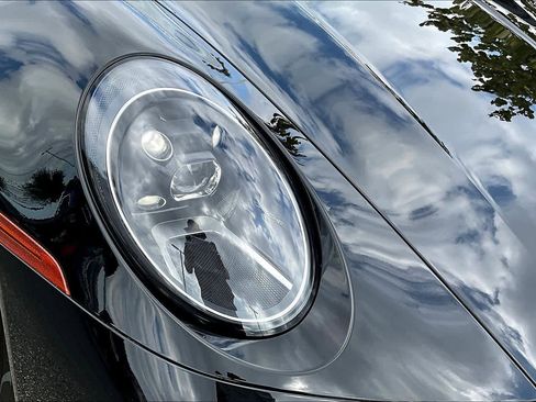 Used 2022 Porsche 911 Carrera image 25