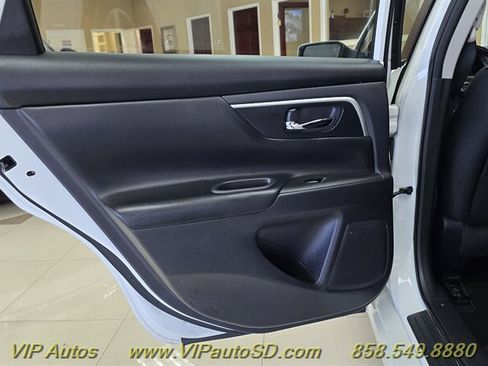 Used 2017 Nissan Altima 2.5 SV FWD image 15