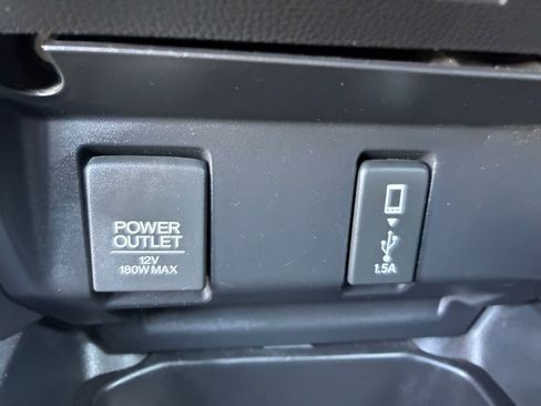 Used 2018 Honda Fit Sport image 6