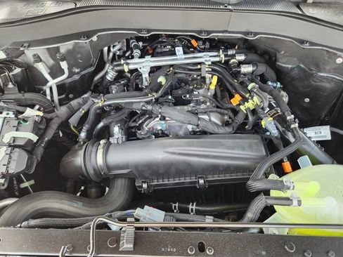 New 2026 Ford Explorer Active RWD image 33