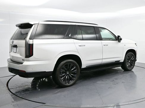 Certified 2025 Cadillac Escalade Sport w/ LPO, ONYX Package AWD/4WD image 7