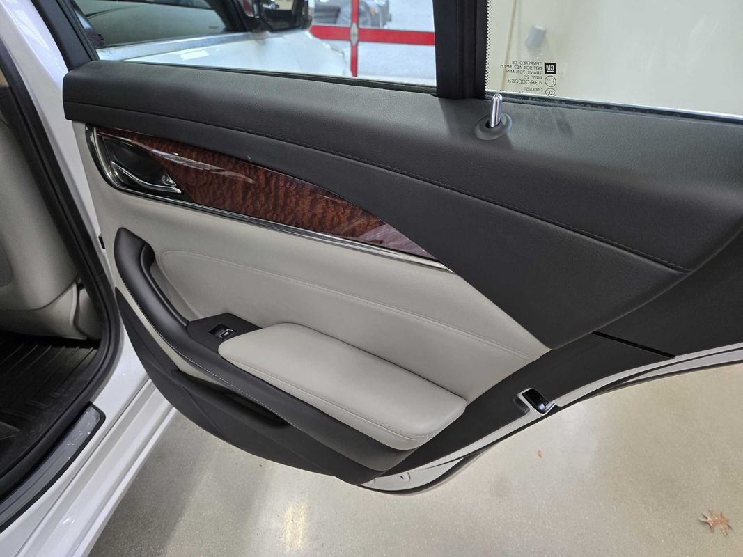 Used 2015 Cadillac CTS AWD Sedan w/ Seating Package image 28