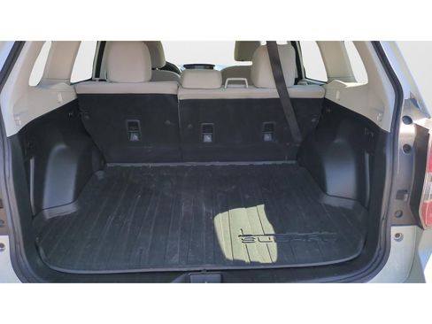 Used 2015 Subaru Forester 2.5i Premium image 19