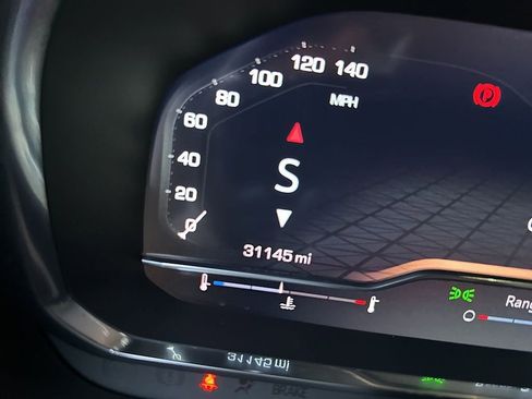 Used 2022 GMC Yukon SLT image 17