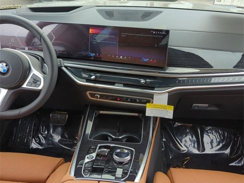 New 2026 BMW X7 xDrive40i w/ M Sport Package image 13
