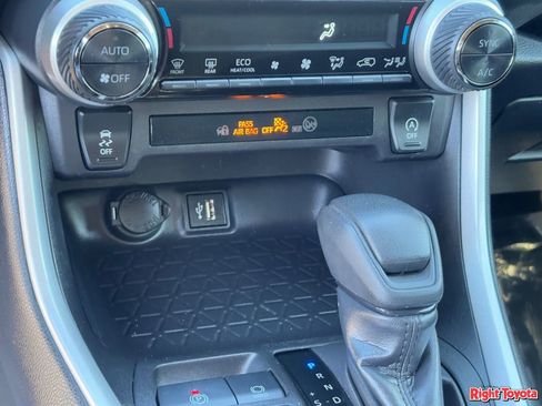 Certified 2025 Toyota RAV4 XLE FWD image 28