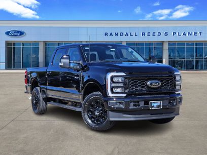 New 2026 Ford F250 Lariat w/ Black Appearance Package