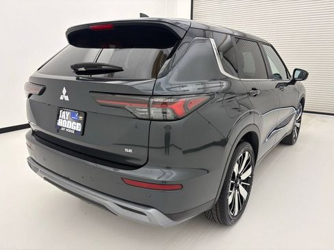 Used 2025 Mitsubishi Outlander SE FWD image 20