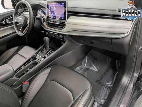 Used 2024 Jeep Compass Limited image 30