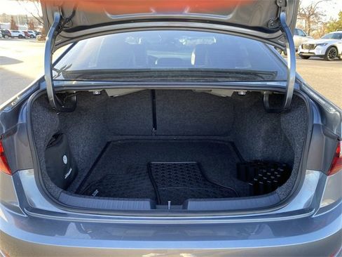 Used 2019 Volkswagen Jetta SEL Premium image 28