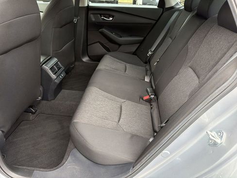 Used 2025 Honda Accord LX image 17
