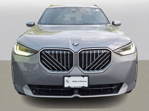 Used 2025 BMW X3 xDrive30 w/ Convenience Package AWD/4WD image 2