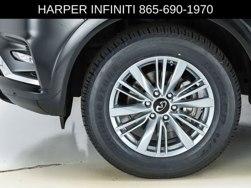 Used 2024 INFINITI QX80 Luxe w/ Cargo Package AWD/4WD image 5