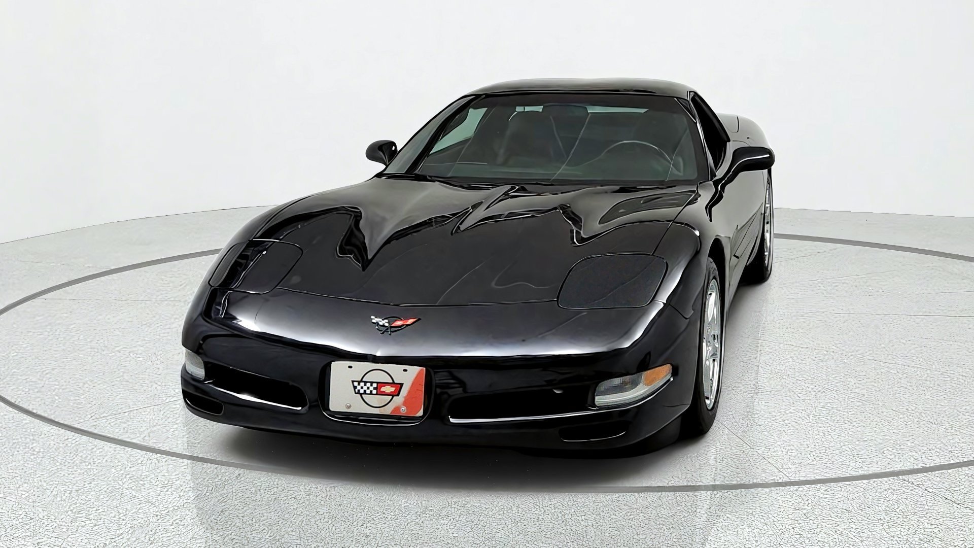 Used 2004 Chevrolet Corvette Coupe RWD image 8