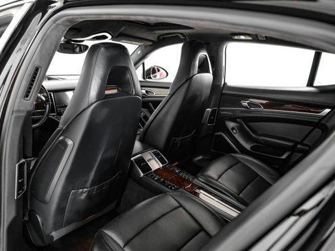 Used 2010 Porsche Panamera Turbo image 42