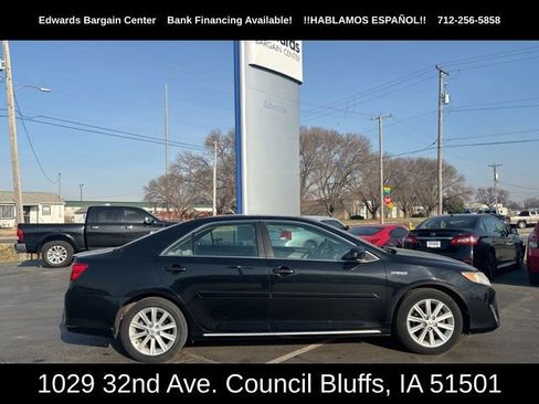 Used 2013 Toyota Camry XLE w/ Leather Pkg image 1